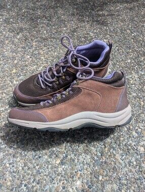 Vionic Cypress Hiking Shoes